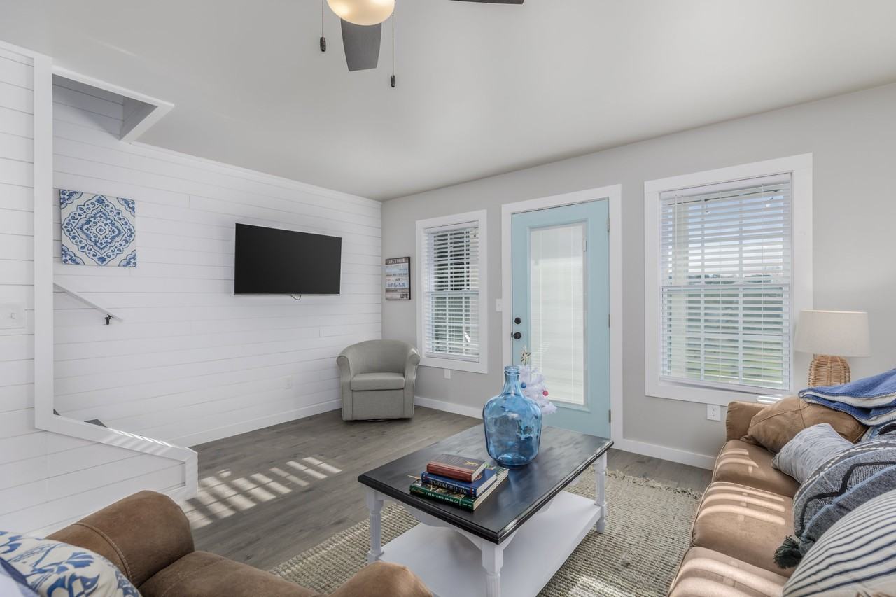245 Auttie Cir #NA - Photo 3 of 37