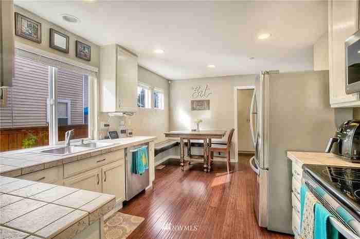 2256 Palisade Blvd #NA - Photo 5 of 18