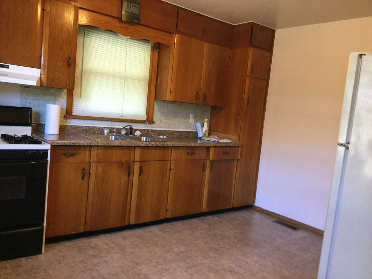 E 34th St & Emerson Ave - Photo 5 of 13