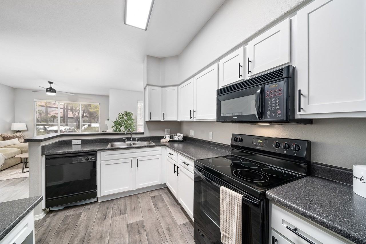 Bear Canyon - Photo 2 of 26