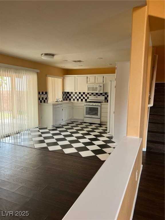 212 Silver Castle Street #NA - Photo 6 of 24