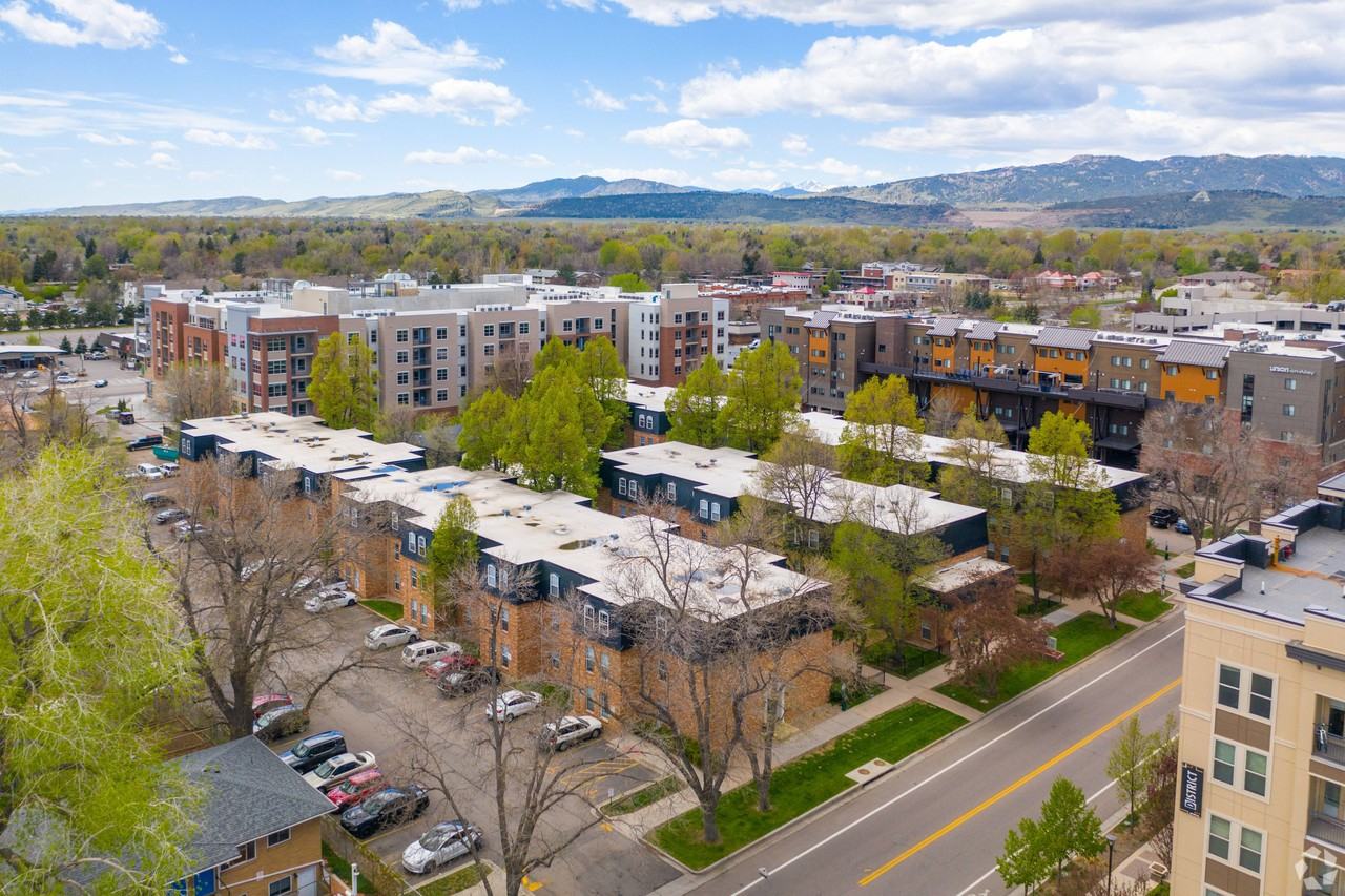 Eleven13 - Photo 2 of 39