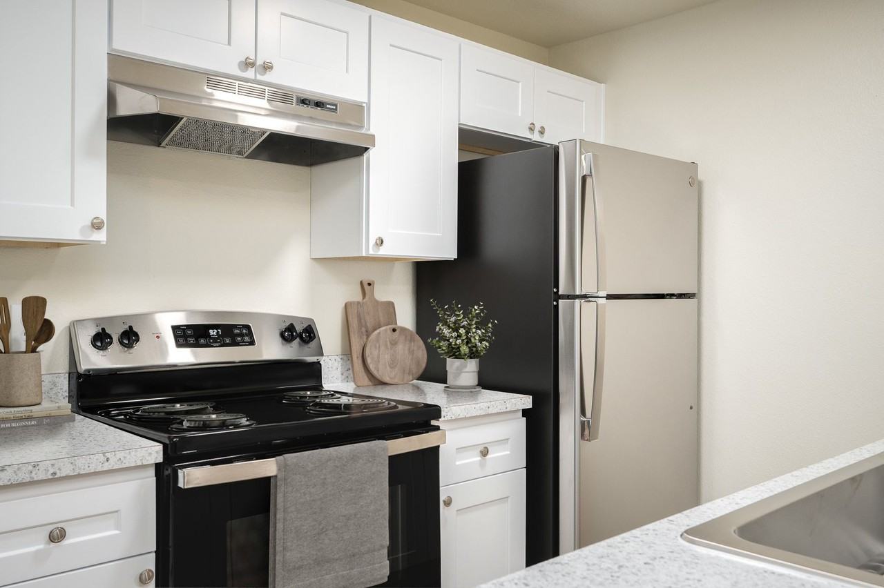 Glen Ridge Apartments - Photo 2 of 50