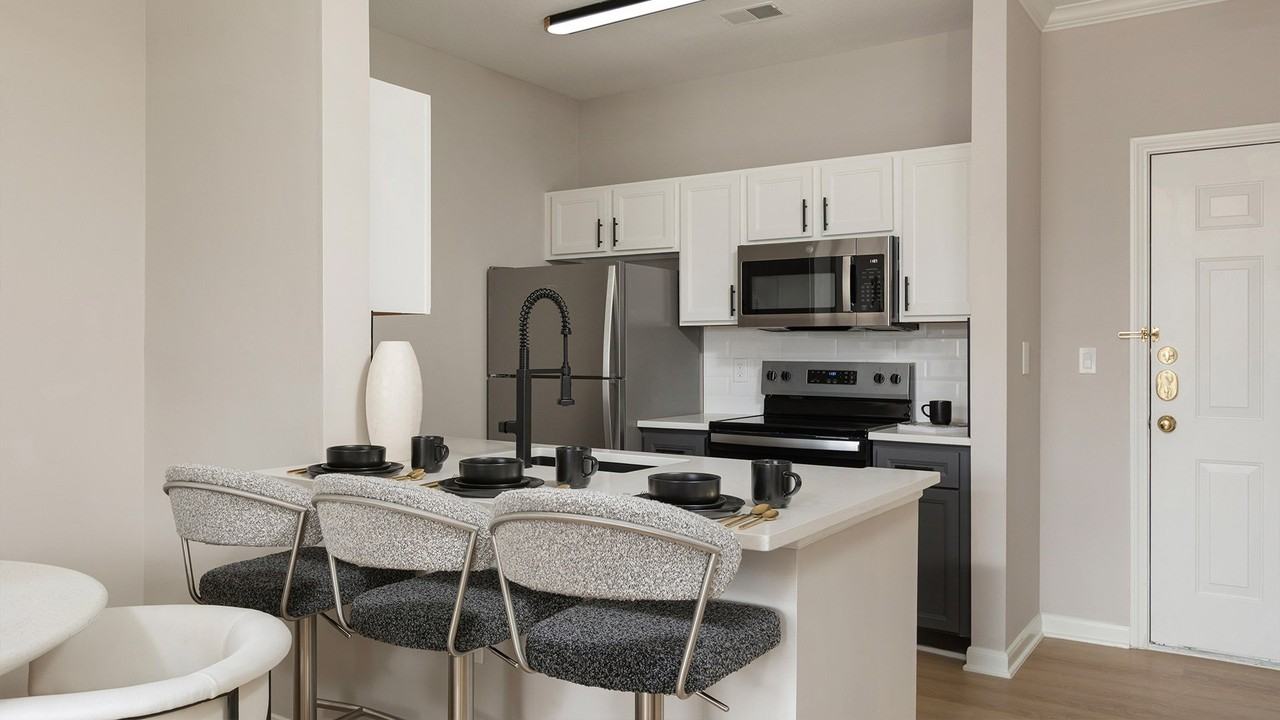 The Mews at Princeton Junction - Photo 4 of 33