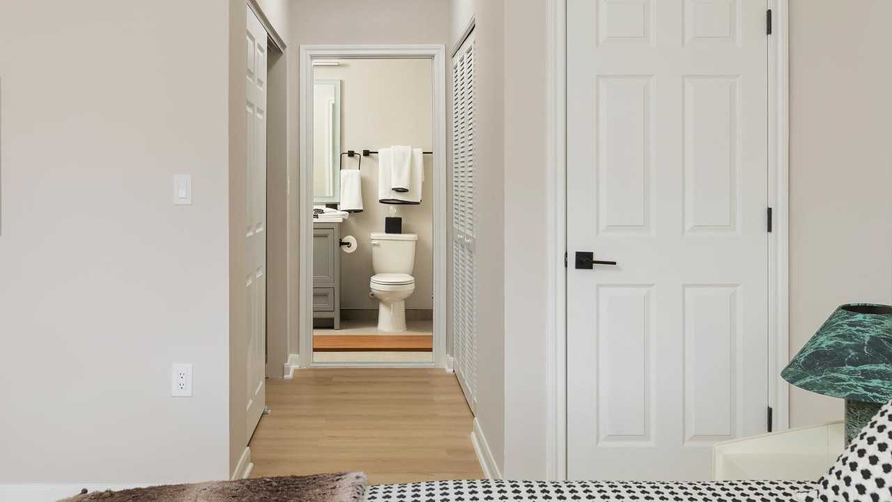 The Mews at Princeton Junction - Photo 7 of 33