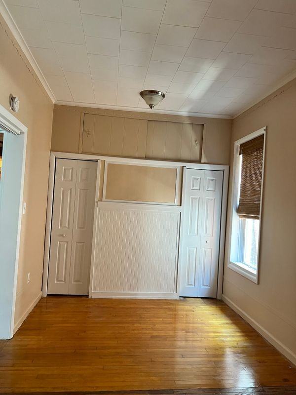 920 24th St - Photo 5 of 16