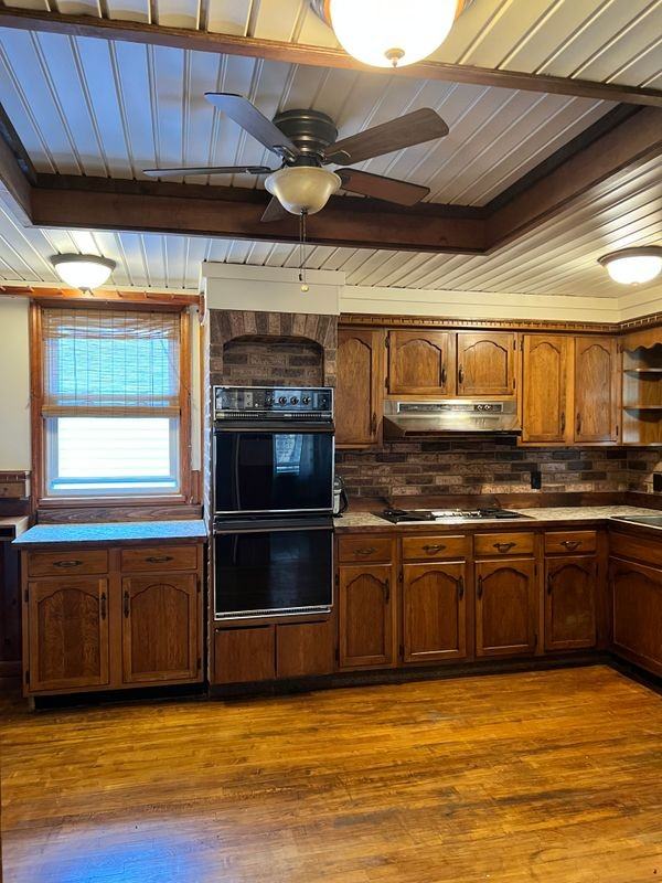 920 24th St - Photo 7 of 16