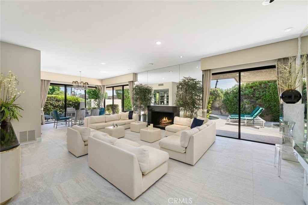 95 Princeton Dr - Photo 3 of 21