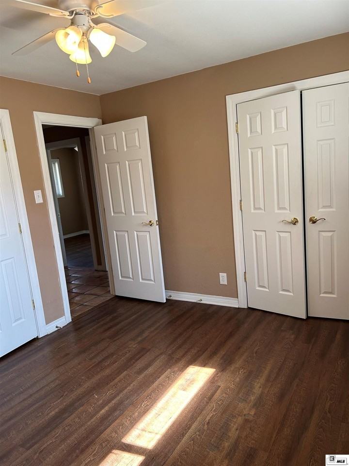 1500 Roselawn Ave - Photo 7 of 11