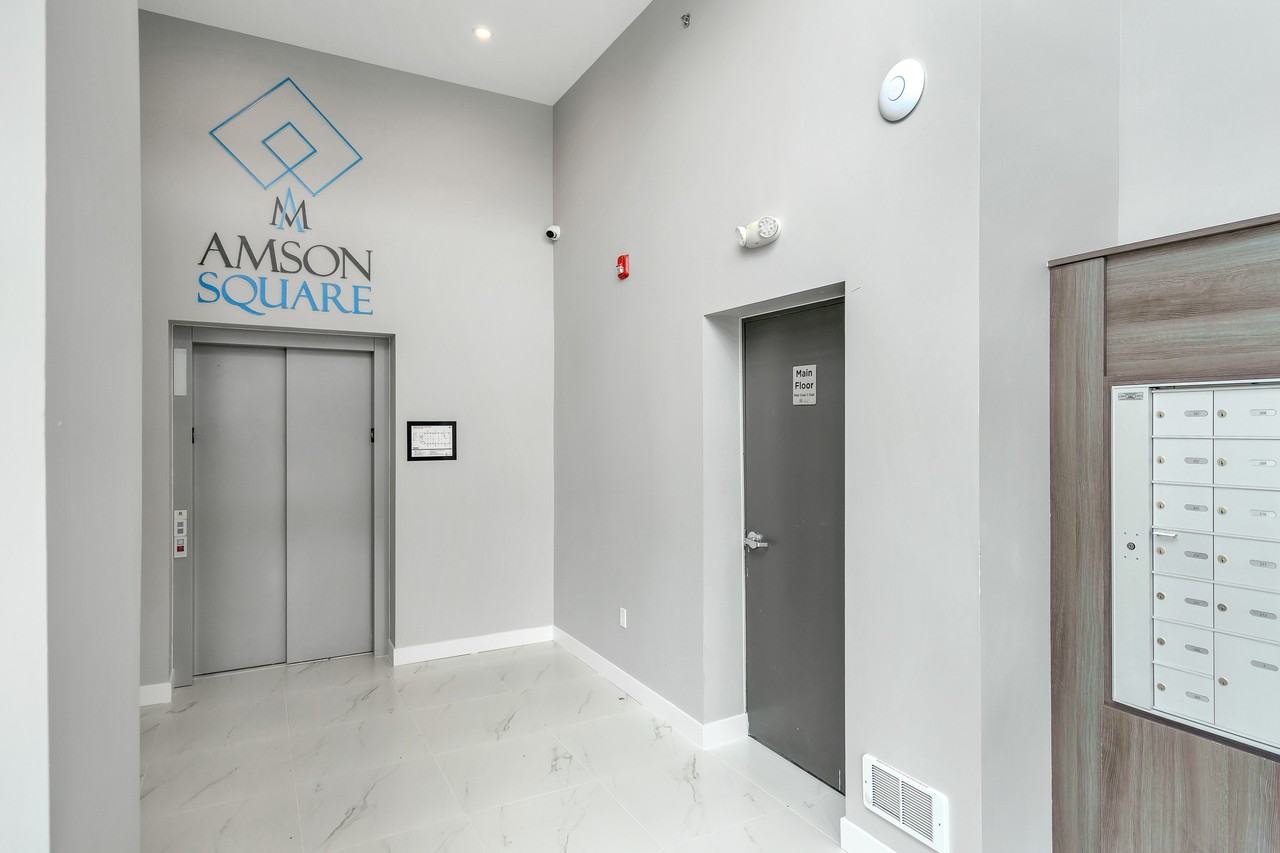72 Ave & 144 St #203 - Photo 3 of 23