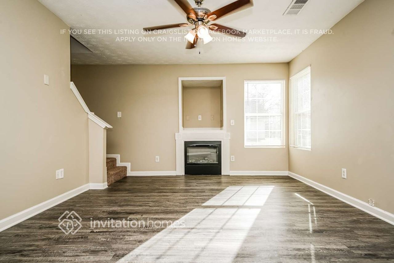 121 Whistle Way - Photo 4 of 18