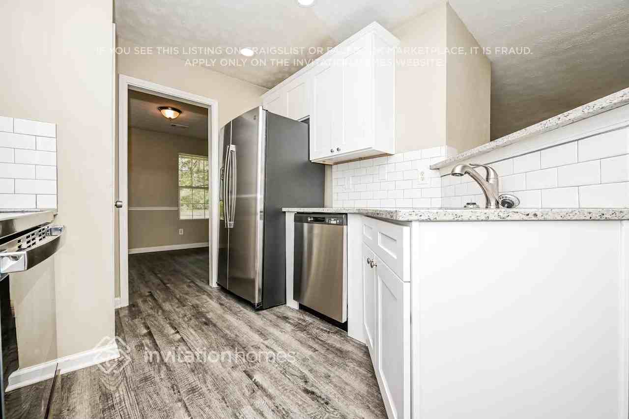 121 Whistle Way - Photo 7 of 18