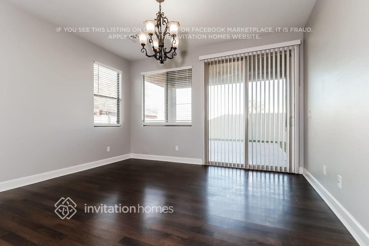 217 N 107th Dr - Photo 5 of 15