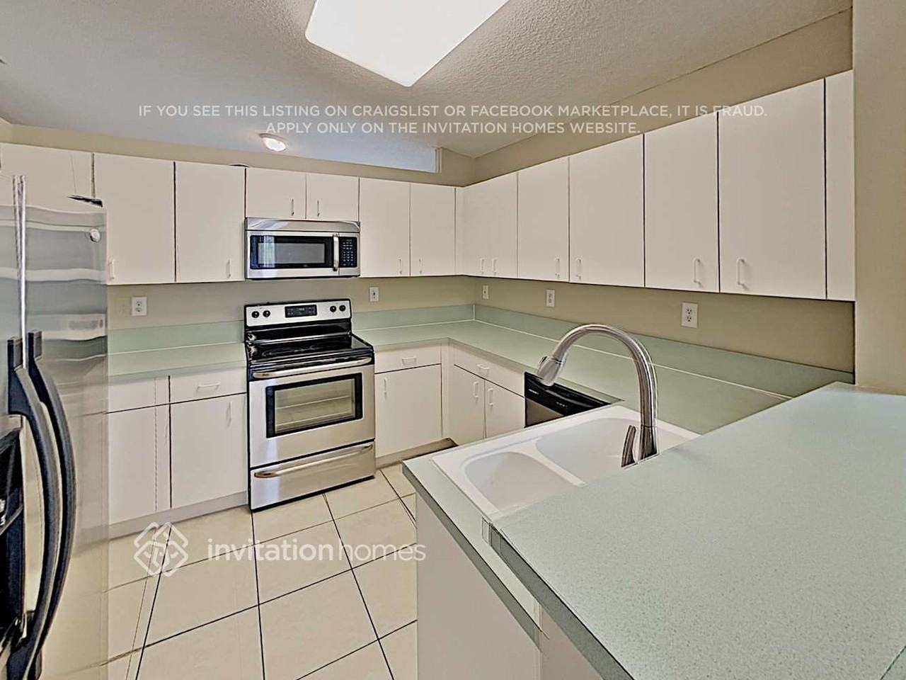 444 Sw 205th Ave - Photo 6 of 17