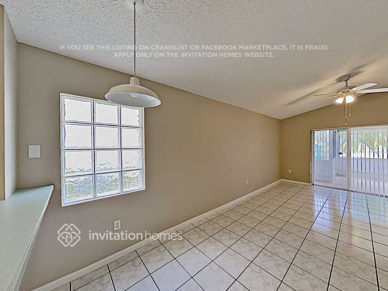 444 Sw 205th Ave - Photo 7 of 17