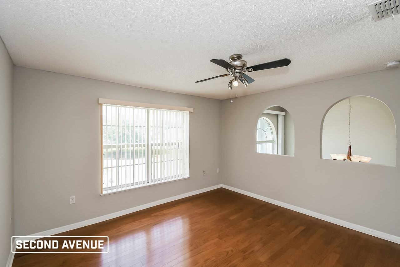 9640 Watershed Dr S - Photo 3 of 24