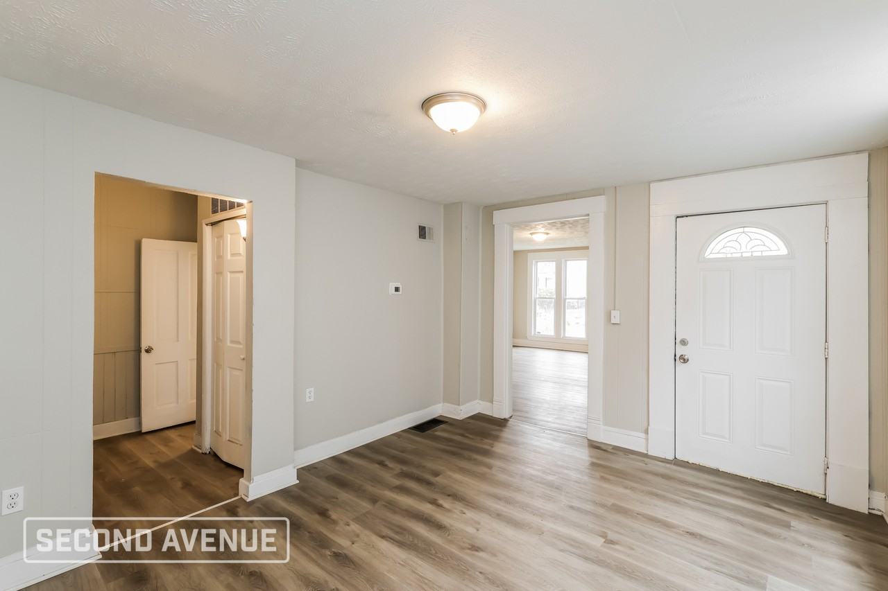 2302 Bolling Ave - Photo 6 of 28