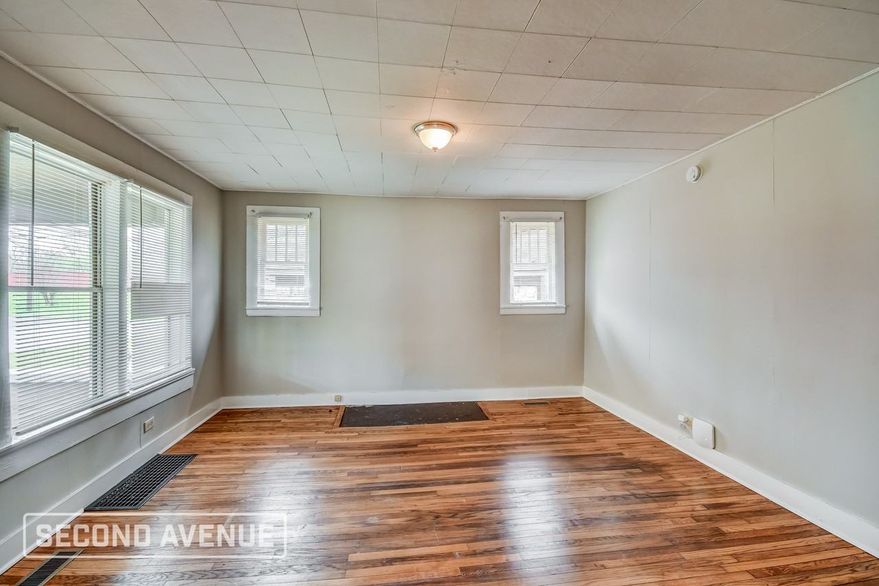 720 72nd St S - Photo 5 of 23