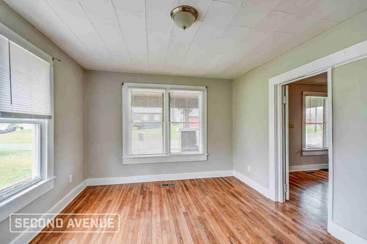 720 72nd St S - Photo 7 of 23
