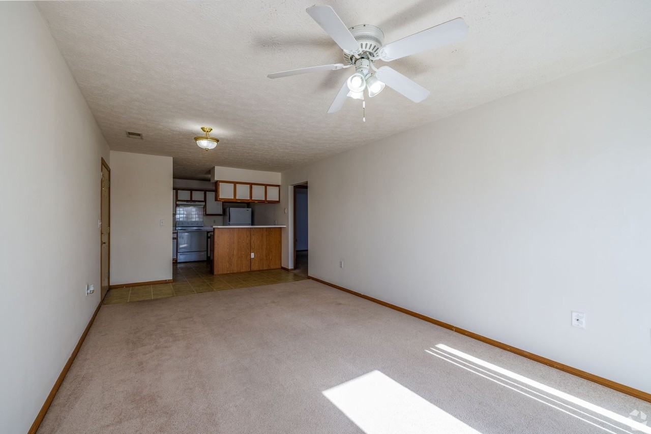 1300-1459 W Eaglewood Dr - Photo 5 of 21
