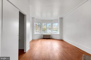 featured image of 6500 Lincoln Dr