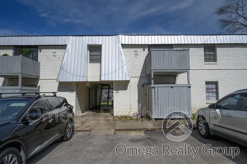 425 Oakwood Ave #448