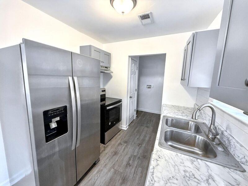 717 Dublin Ave - Photo 2 of 19