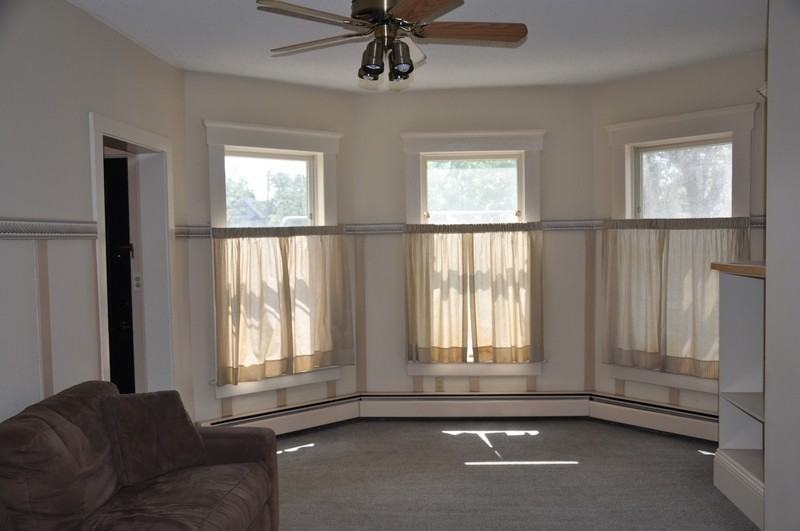 416 S 5th Ave #3 - Photo 3 of 8