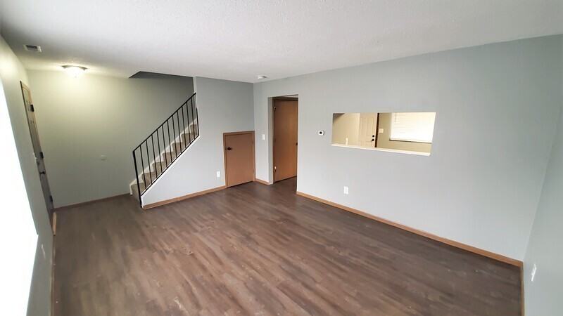 452 North 18th Avenue - Photo 4 of 32