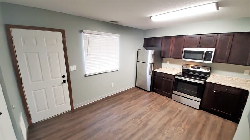 452 North 18th Avenue - Photo 7 of 32