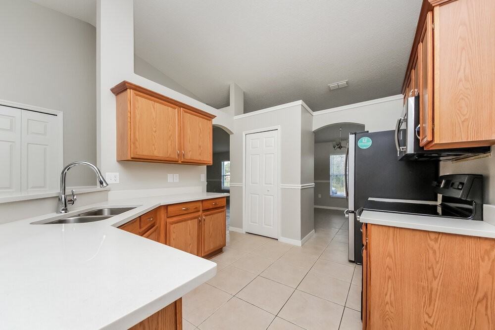 473 Martigues Dr - Photo 6 of 16