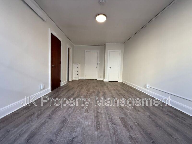 310 5th St N #23 - Photo 2 of 11
