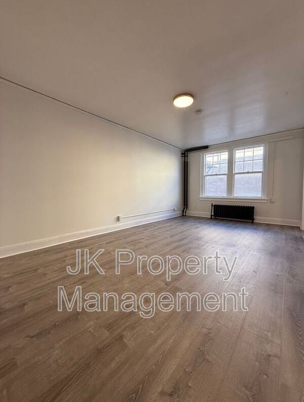 310 5th St N #23 - Photo 4 of 11