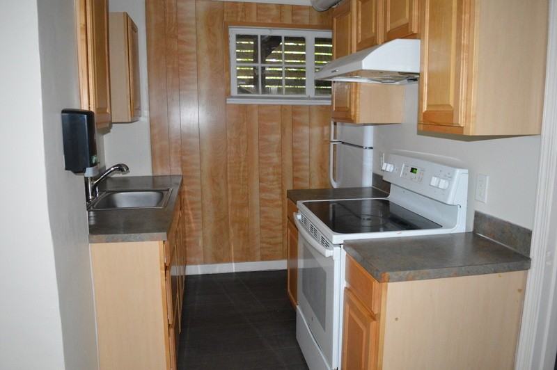 9803 Rainier Ave S - Photo 4 of 8