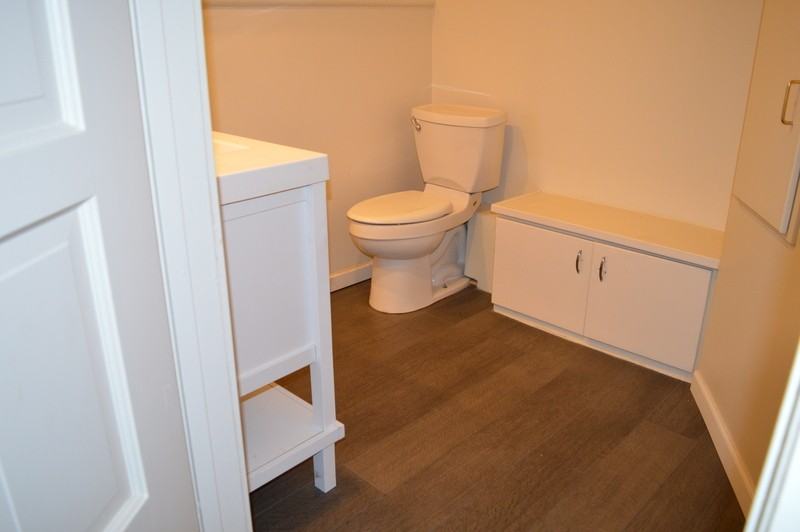 9803 Rainier Ave S - Photo 5 of 8
