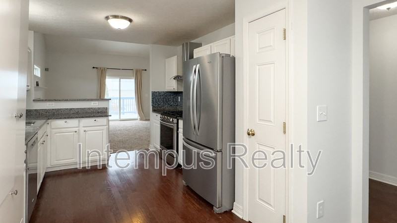 8837 Juneberry Rd - Photo 3 of 36