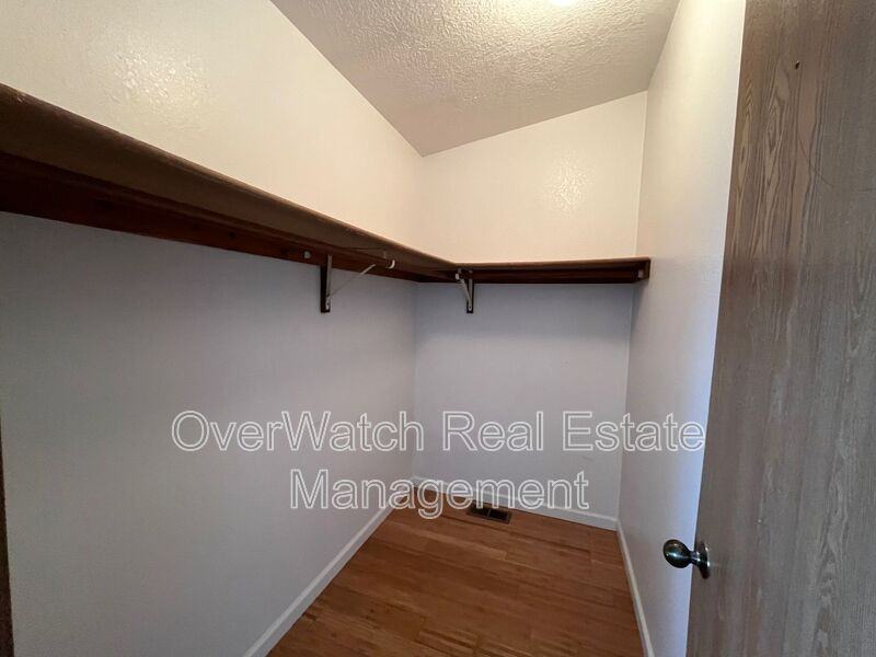 8000 Queen Victoria Dr #2 - Photo 7 of 12
