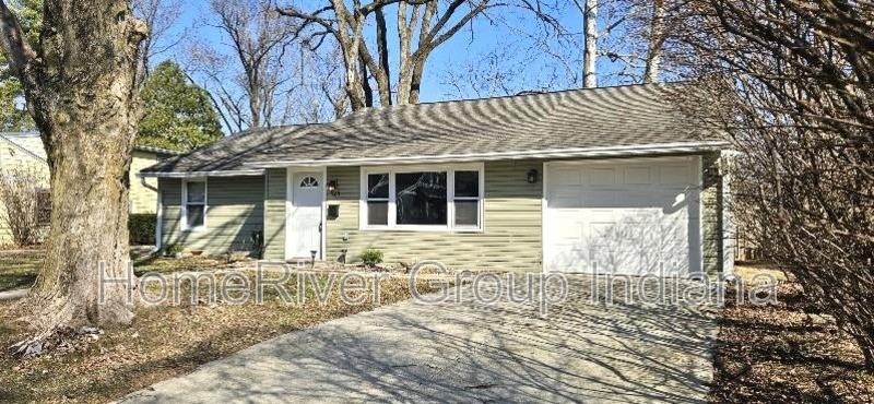 525 Eagleview Ct - Photo 3 of 13