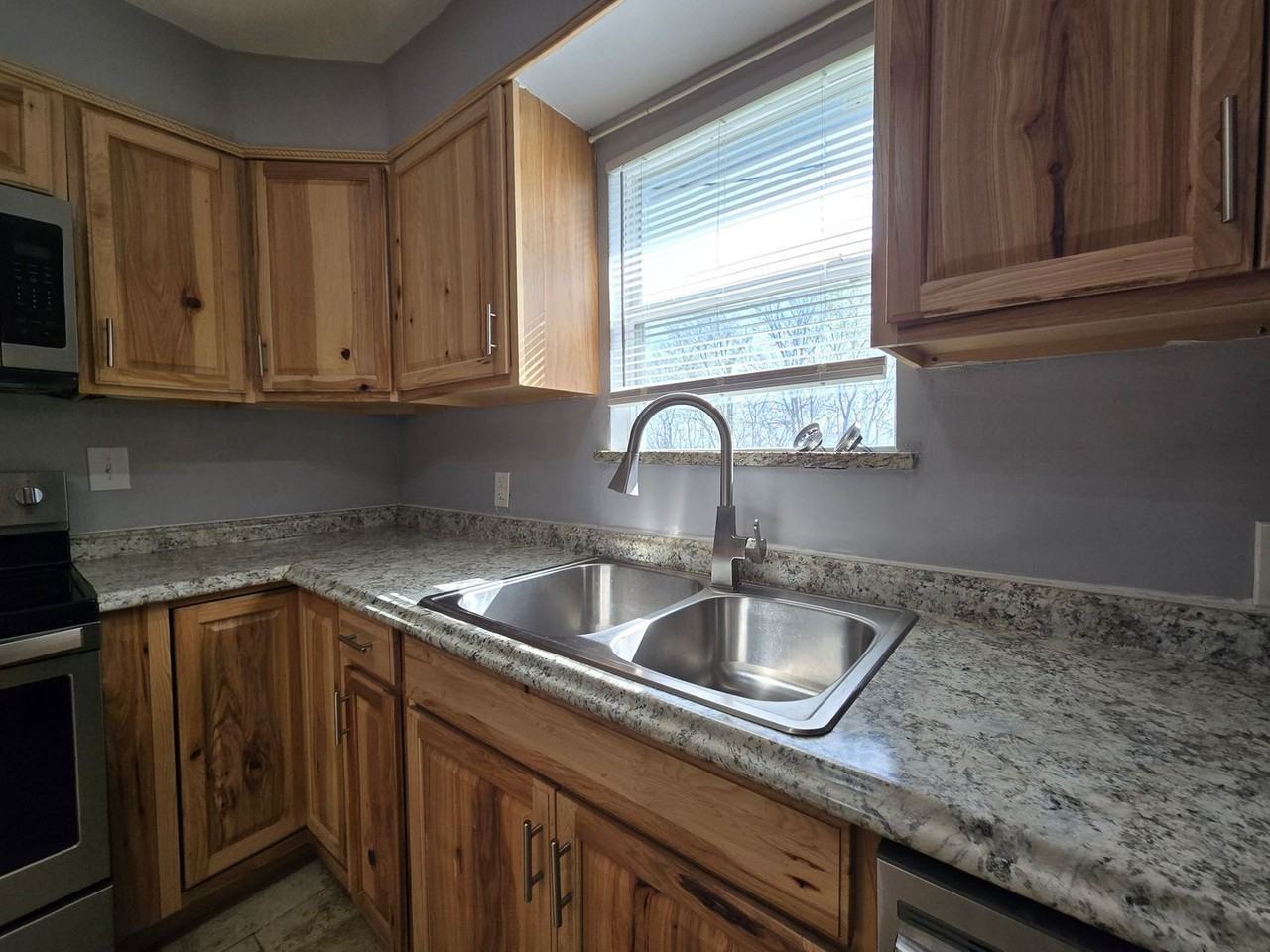 1111 S Martin Luther King Blvd - Photo 6 of 20