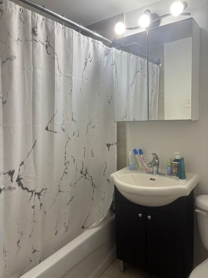 2444 Avenue Walkley #66 - Photo 3 of 9