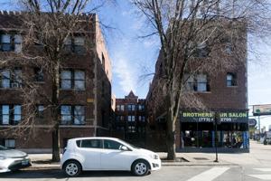 featured image of 3121 N Hamlin Ave #2G