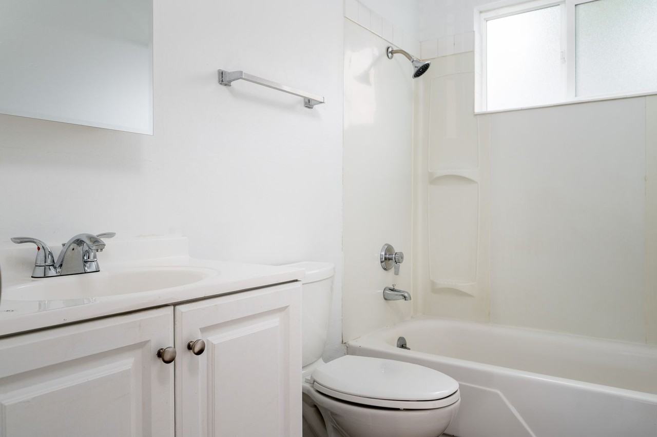 #305 ASHER PARK - Photo 4 of 13