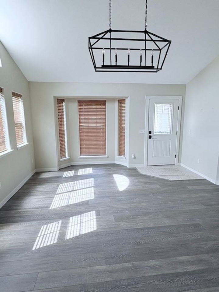 161 Northlake Ave - Photo 4 of 25