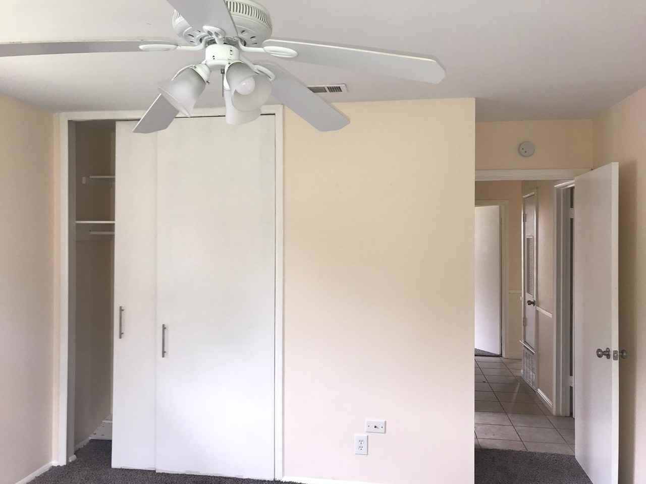 5643 Sir Gareth Dr - Photo 3 of 14