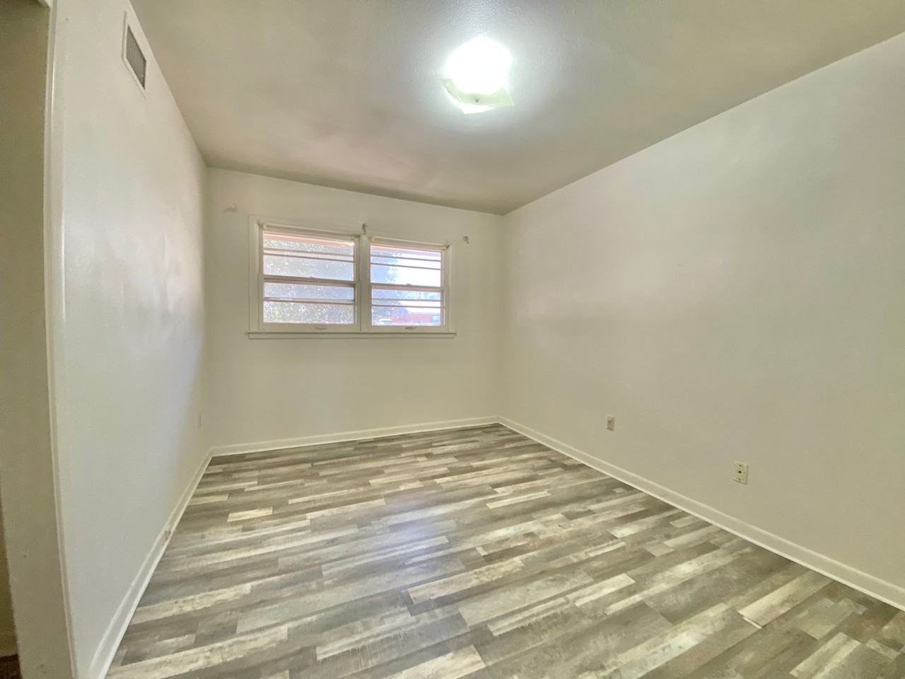 2818 60th St - Photo 6 of 11