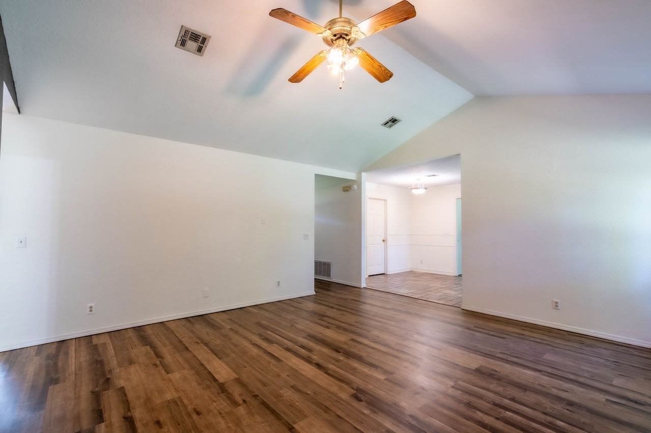 13304 S 90th East Ave - Photo 3 of 18