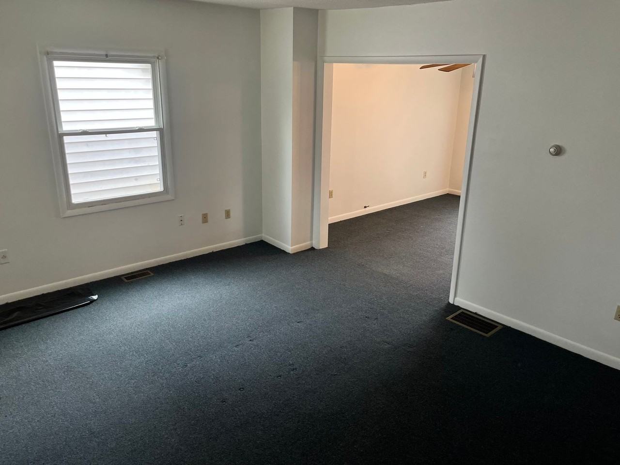 223 North Webster Street - Photo 4 of 13