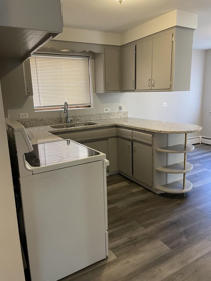2115 Harlem Avenue - Photo 2 of 11