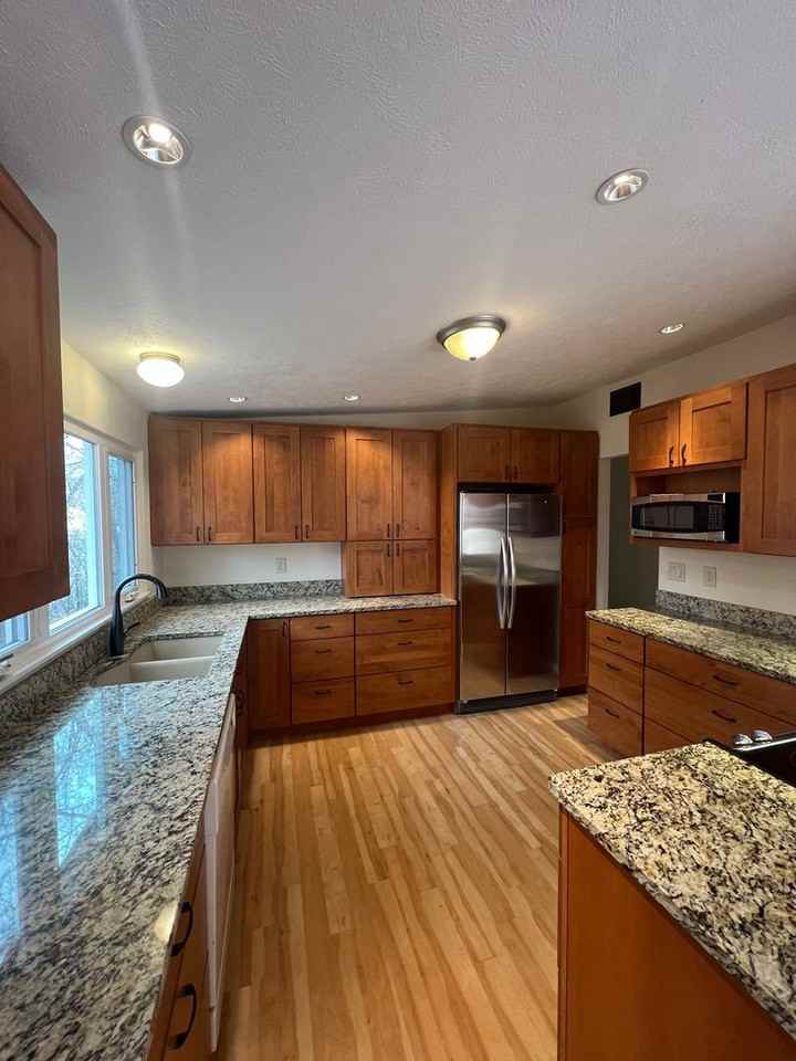 1607 Bluebell Ave - Photo 3 of 17