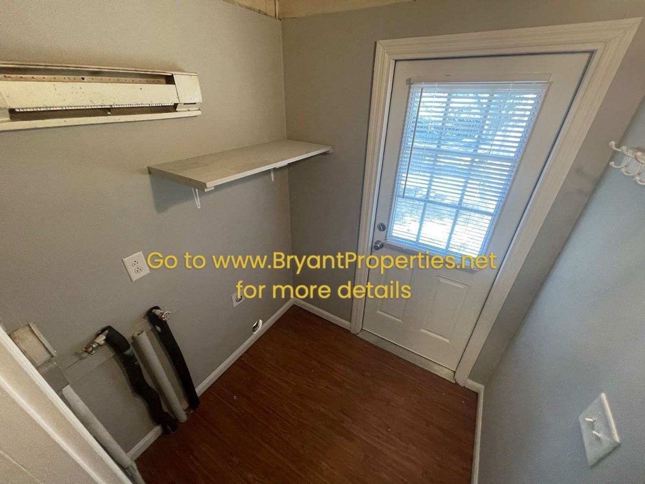 912 Bryan St - Photo 3 of 18